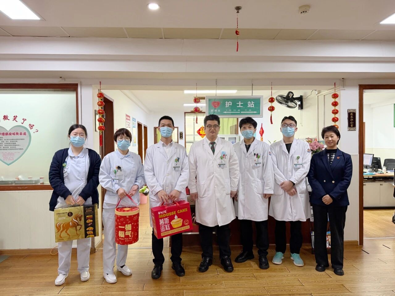 除夕暖守護(hù)，年味不缺席｜用溫情陪患者安愈，伴職工堅(jiān)守
